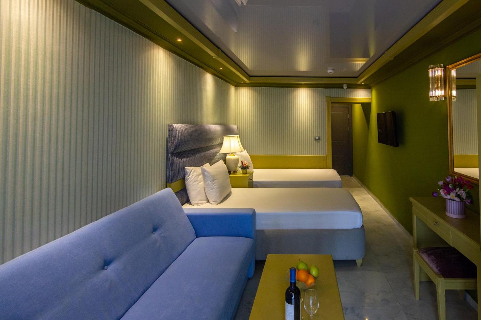 Hotel Craiova By Phoenicia Blue View Olimp Ngoại thất bức ảnh